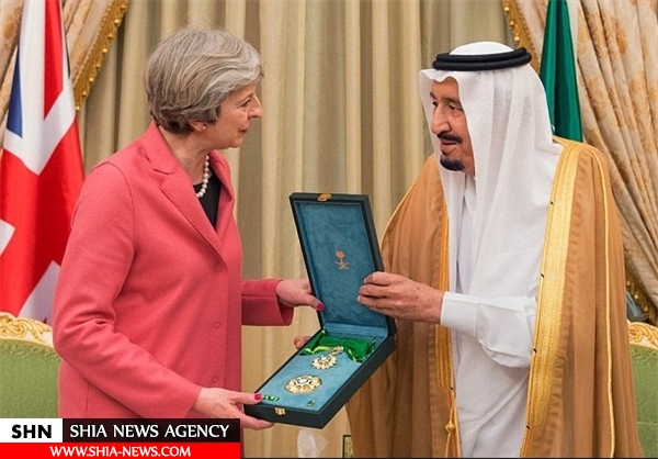 نشان افتخار شاه سعودی به ترزا می