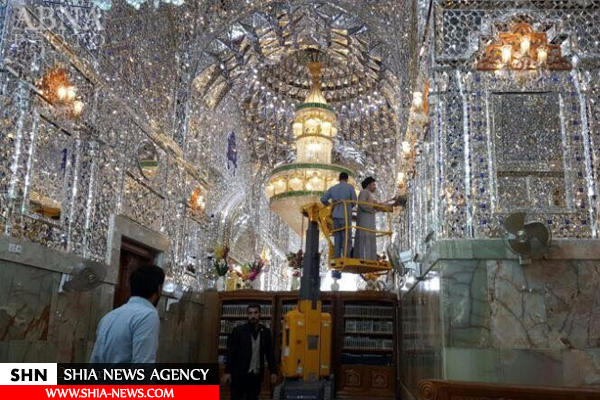 تصاویر شستشوی گنبد حرم مطهر امام علی(ع) تصاویر شستشوی گنبد حرم مطهر امام علی(ع)