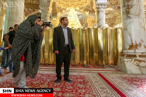 ابراز شگفتی بهترین عکاس اروپا از فضای معنوی حرم امام علی(ع) + تصویر