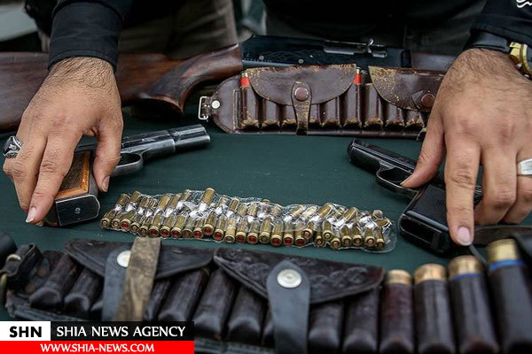 تصویر سلاح‌های کشف شده از اراذل تهرانی