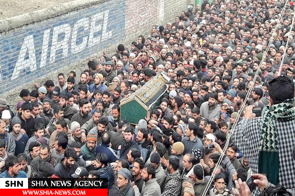 شرکت صدها هزار نفر در مراسم تشییع جنازه عالم شیعه در کشمیر