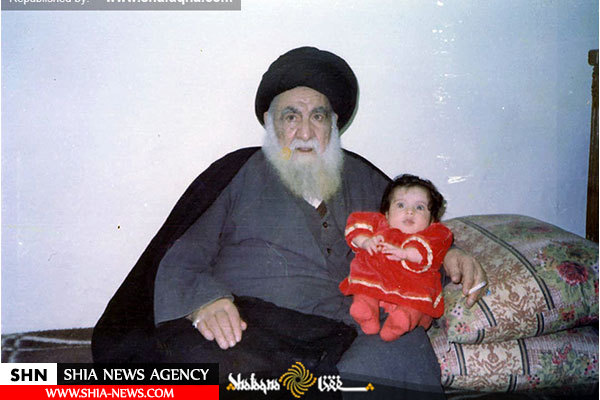 ۲ تصویر از مرحوم آیت‌الله العظمی خوئی در کنار نوادگان خردسال