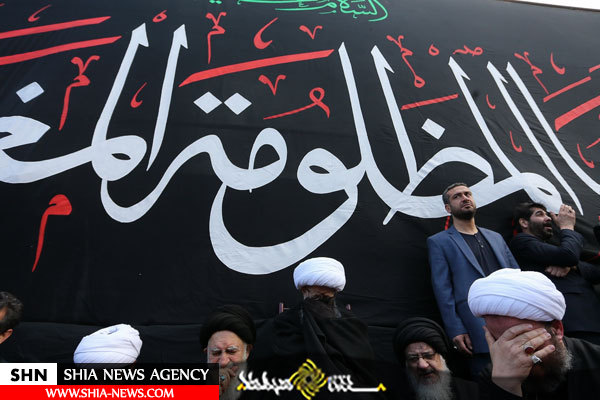 دسته عزاداری آیت الله وحید خراسانی در روز شهادت حضرت زهرا(س)