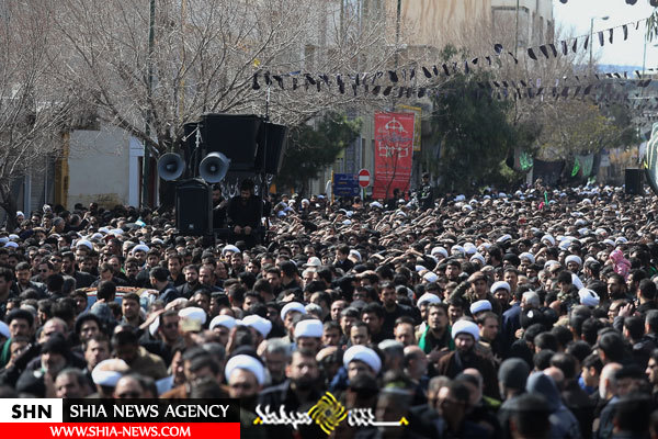 دسته عزاداری آیت الله وحید خراسانی در روز شهادت حضرت زهرا(س)
