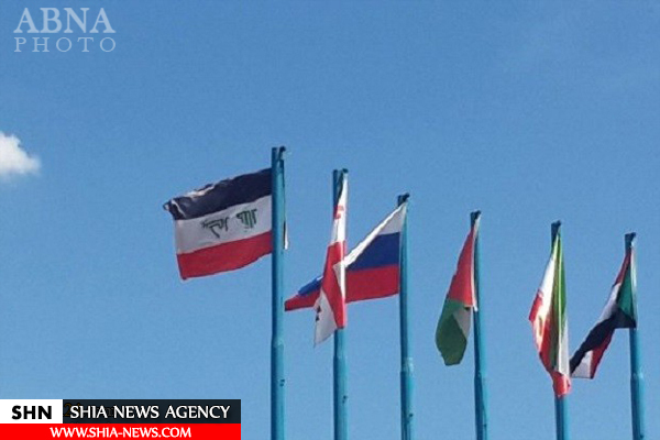 اهتزاز پرچم عراق به شکل وارونه در ترکیه + تصویر