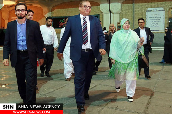 رئیس مجلس پاکستان به زیارت حرم مطهر حضرت معصومه (س) رفت+ تصاویر