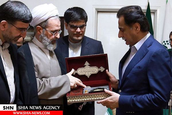 رئیس مجلس پاکستان به زیارت حرم مطهر حضرت معصومه (س) رفت+ تصاویر