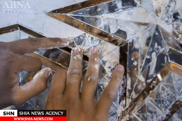 تصاویر ترمیم آینه‌های حرم حضرت عباس(ع)