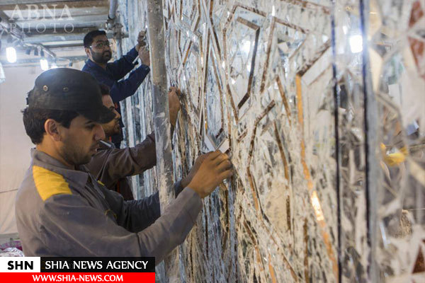 تصاویر ترمیم آینه‌های حرم حضرت عباس(ع)