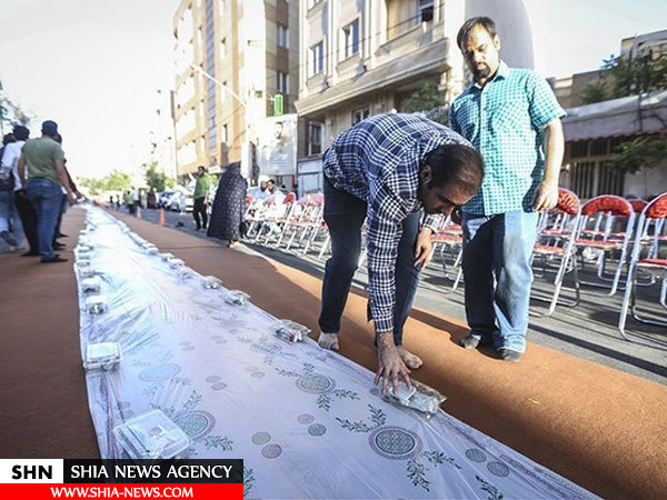 تصاویر سفره افطار ۳۰۰۰ نفری در تهران