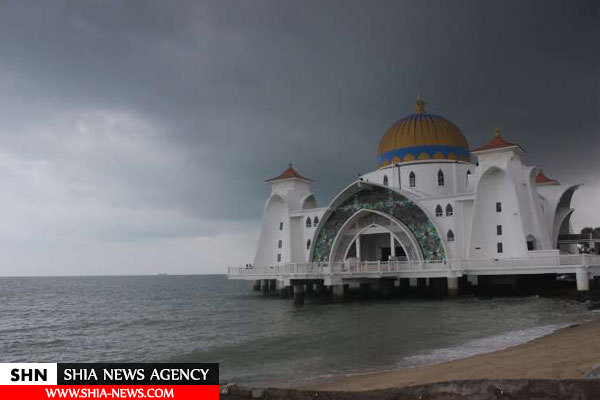 مسجدی شناور در مالزی