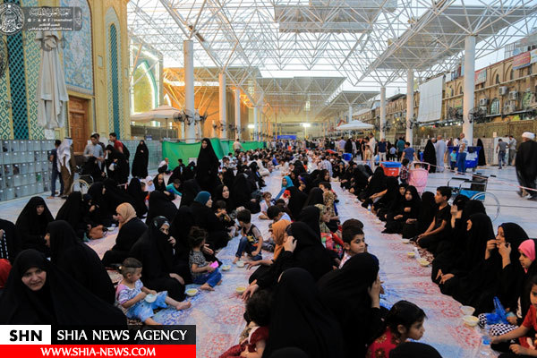 فقرا و زائران نجف اشرف میهمان افطاری امام علی(ع) فقرا و زائران نجف اشرف میهمان افطاری امام علی(ع)