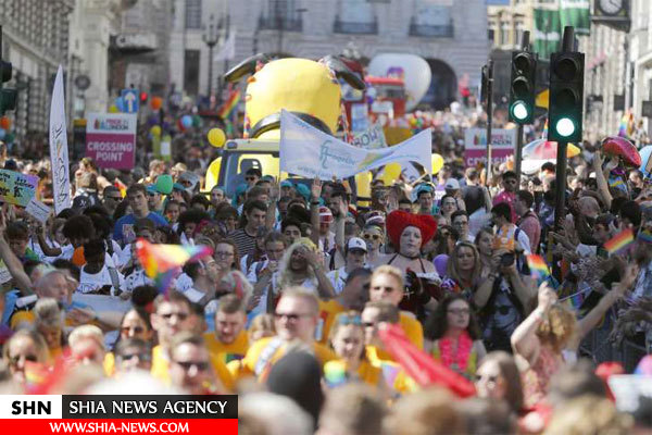 اهانت به خدا و اسلام در جشن همجنس گرایان در لندن