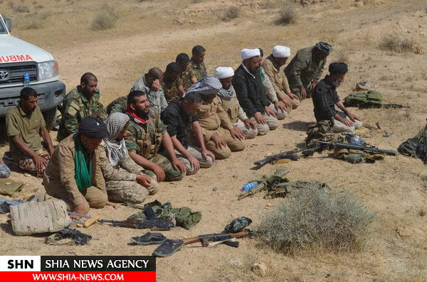 تصاویری از حضور فضلای حوزه علمیه عراق در عملیات آزادسازی منطقه الفتحة