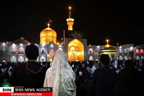 حال‌وهوای حرم رضوی در شب شهادت امام سجاد(ع)