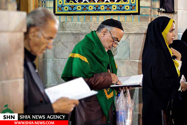 حال‌وهوای حرم رضوی در شب شهادت امام سجاد(ع)