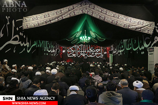 دسته عزاداری شهادت امام حسن عسکری(ع) باحضور آیتالله وحید خراسانی دسته عزاداری شهادت امام حسن عسکری(ع) باحضور آیتالله وحید خراسانی