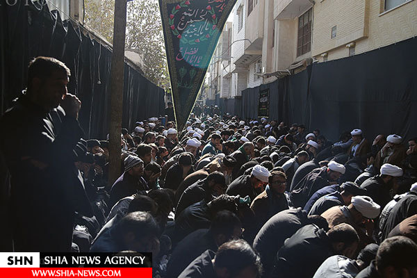 دسته عزاداری شهادت امام حسن عسکری(ع) باحضور آیتالله وحید خراسانی دسته عزاداری شهادت امام حسن عسکری(ع) باحضور آیتالله وحید خراسانی