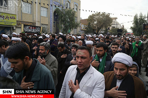 دسته عزاداری شهادت امام حسن عسکری(ع) باحضور آیتالله وحید خراسانی دسته عزاداری شهادت امام حسن عسکری(ع) باحضور آیتالله وحید خراسانی