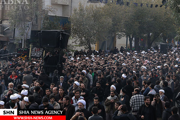 دسته عزاداری شهادت امام حسن عسکری(ع) باحضور آیتالله وحید خراسانی دسته عزاداری شهادت امام حسن عسکری(ع) باحضور آیتالله وحید خراسانی