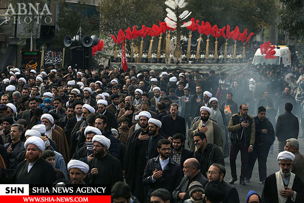 دسته عزاداری شهادت امام حسن عسکری(ع) باحضور آیتالله وحید خراسانی دسته عزاداری شهادت امام حسن عسکری(ع) باحضور آیتالله وحید خراسانی