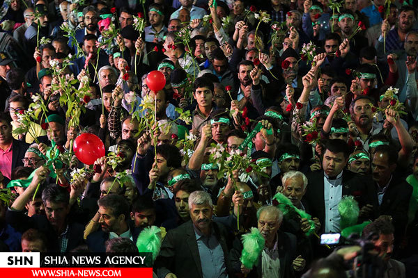 گلباران حرم امام رضا (ع) در شب میلاد امام جواد (ع)