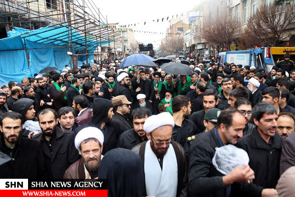 حضور آیت الله العظمی صافی در دسته عزاداری شهادت حضرت زهرا(س) حضور آیت الله العظمی صافی در دسته عزاداری شهادت حضرت زهرا(س)