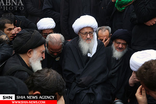 دسته عزاداری شهادت حضرت زهرا(س) با حضور آیتالله وحید خراسانی دسته عزاداری شهادت حضرت زهرا(س) با حضور آیتالله وحید خراسانی