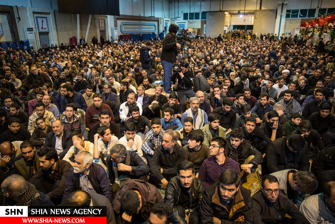 تصاویر وداع با پیکرهای مطهر شهدای حادثه تروریستی زاهدان تصاویر وداع با پیکرهای مطهر شهدای حادثه تروریستی زاهدان