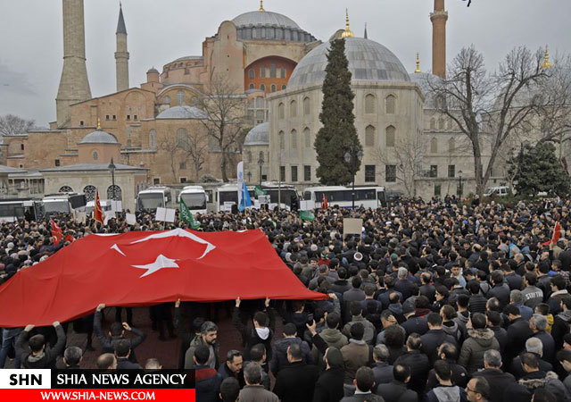 تظاهرات هزاران نفر در اعتراض به کشتار مسلمانان نیوزلند در ترکیه