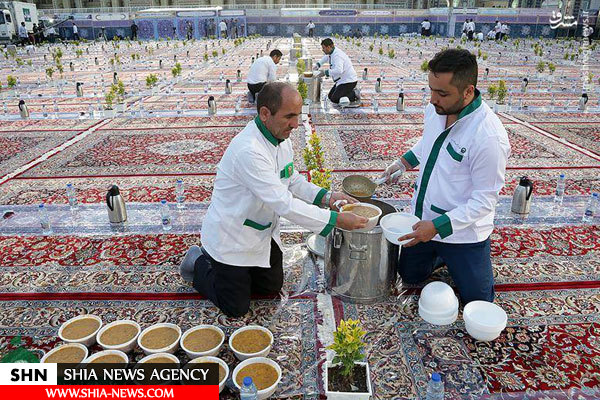 تصاویر بزرگترین سفره افطاری جهان