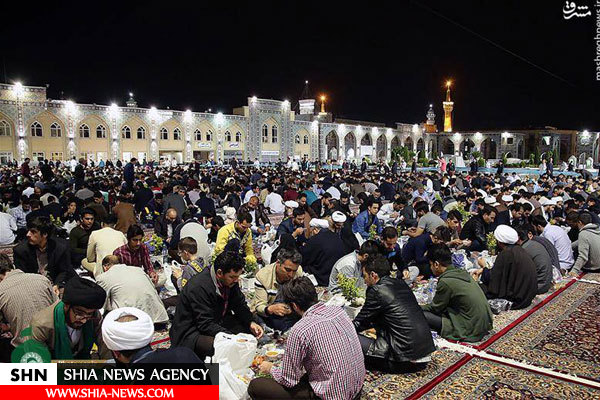 تصاویر بزرگترین سفره افطاری جهان