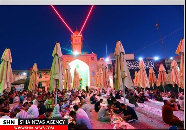 تصاویر ضیافت افطار در حرم امامین عسکریین(ع)