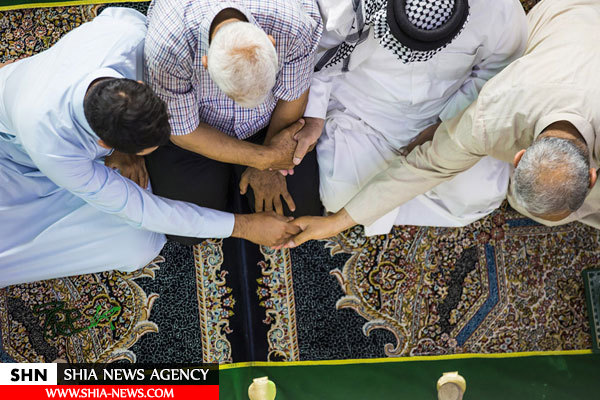 حال و هوای نماز جماعت در حرم امام حسین (ع) در ایام رمضان