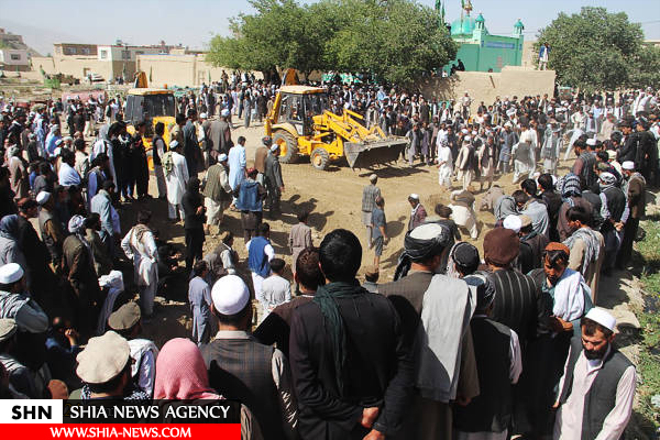 تشییع قربانیان حمله انتحاری به مسجد شیعیان افغانستان