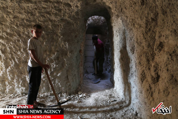 حفر تونل زیرزمینی برای زنده ماندن در ادلب سوریه