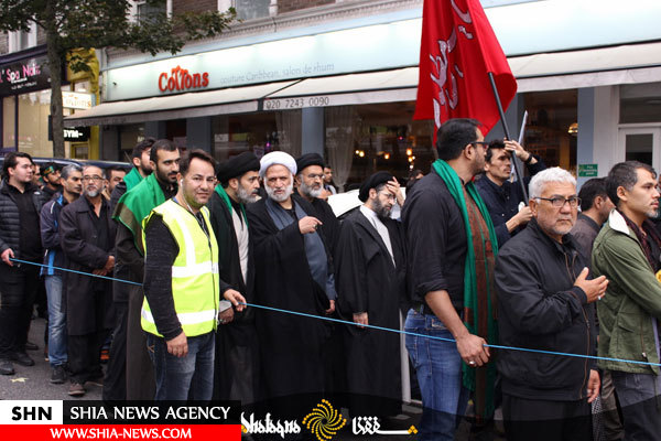 عزاداری و راهپیمایی بزرگ عصر روز عاشورا شیعیان در لندن (۲۰۱۸) عزاداری و راهپیمایی بزرگ عصر روز عاشورا شیعیان در لندن (۲۰۱۸)