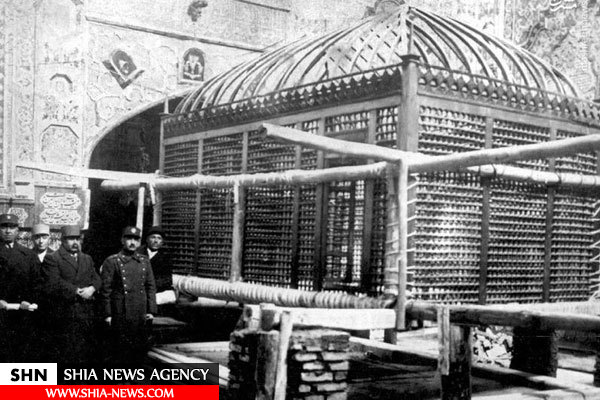 ضریح چوبی مرقد مطهر امام رضا (ع) ضریح چوبی مرقد مطهر امام رضا (ع)