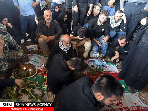 لحظه دفن پیکر شهدای حمله تروریستی در اهواز