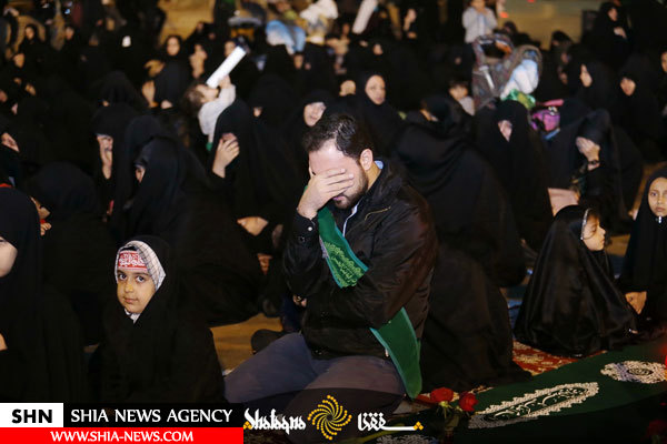 سفره نذری حضرت رقیه (س) در حرم حضرت معصومه (س) سفره نذری حضرت رقیه (س) در حرم حضرت معصومه (س)