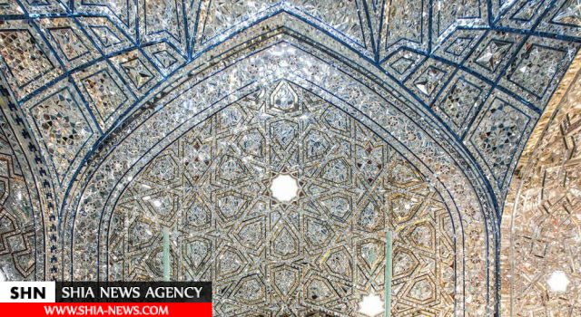آئینه کاری و زیباسازی حرم حضرت ابوالفضل به اتمام رسید
