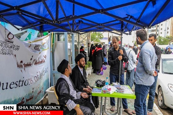 حضور ۴۰۰ مبلغ حوزه علمیه نجف اشرف در میان زائران اربعین + تصاویر