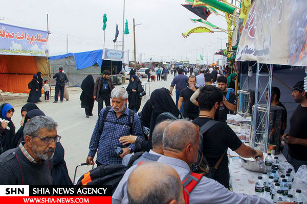 تصاویر زائران پیاده اربعین در مرز مهران تصاویر زائران پیاده اربعین در مرز مهران