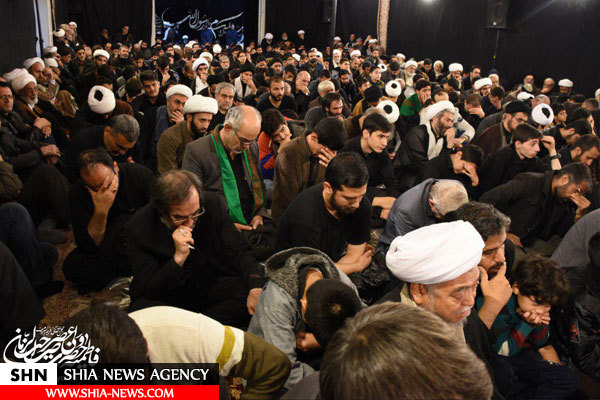 گزارش تصویری عزاداری شهادت پیامبر و امام حسن علیهما السلام در بیت آیت الله العظمی وحید خراسانی دام ظله العالی گزارش تصویری عزاداری شهادت پیامبر و امام حسن علیهما السلام در بیت آیت الله العظمی وحید خراسانی دام ظله العالی
