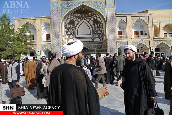 تجمع بزرگ طلاب حوزه علمیه قم در حمایت از مردم مظلوم یمن در مدرسه فیضیه