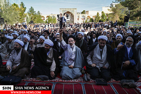 تجمع بزرگ طلاب حوزه علمیه قم در حمایت از مردم مظلوم یمن در مدرسه فیضیه