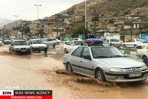تصاویری از جاری شدن سیل در شیراز تصاویری از جاری شدن سیل در شیراز