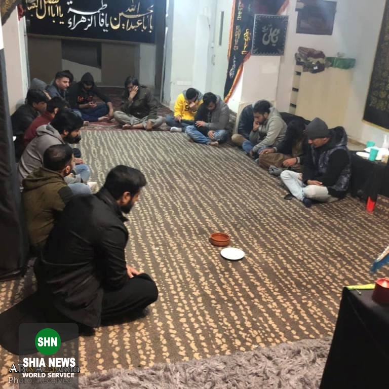 مراسم قرائت حدیث کساء در حسینیه شیعیان مراسم قرائت حدیث کساء در حسینیه شیعیان