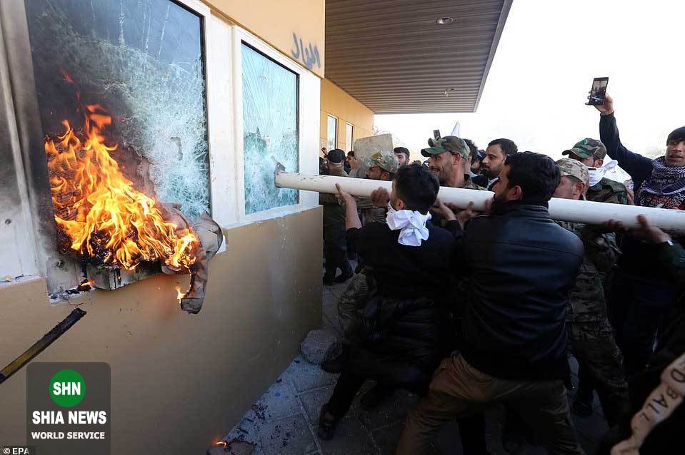 تصاویری از داخل سفارت آمریکا بعد از تجمع اعتراضی عراقی‌ها