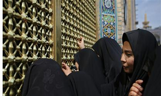 سال&zwnj;ها درباره ادیان و فرقه&zwnj;های مختلف تحقیق کردم و سرانجام شیعه شدم